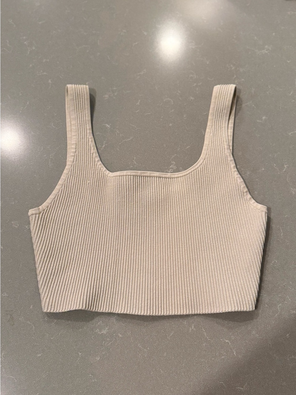 Aritzia Babaton Sculpt-knit Crop Tank Top - Cream